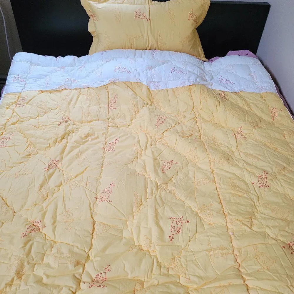 Full Size Pillow Case & Quilted Comforter Blanket House Color Block Yellow Ivory